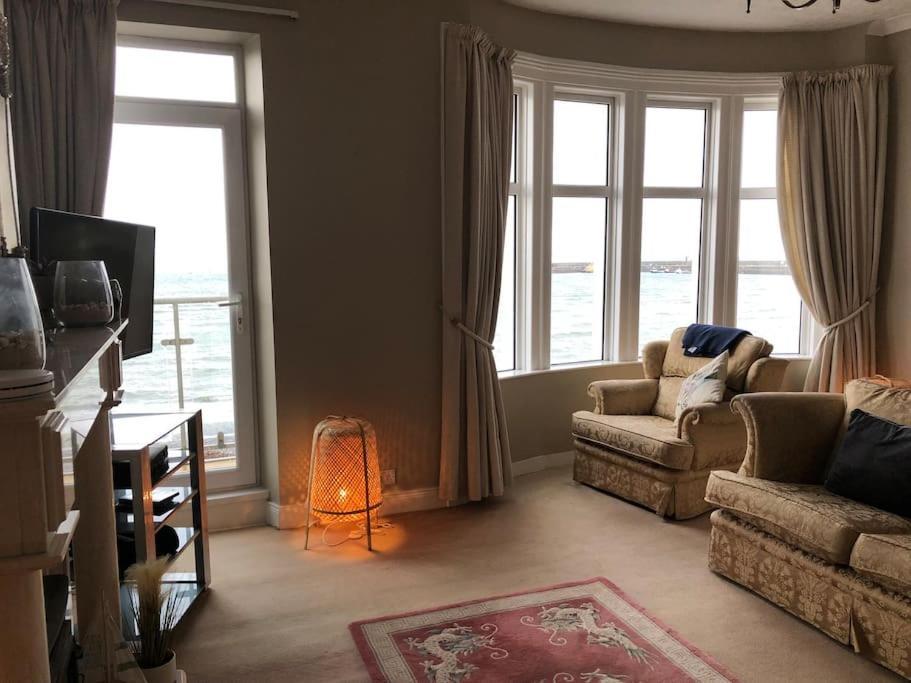 5 Shore Street Donaghadee Bilik gambar